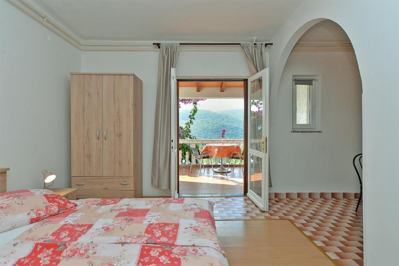 Apartments Plominska 938 Rabac Exterior foto